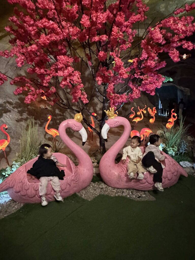 활옥동굴 내부 풍경